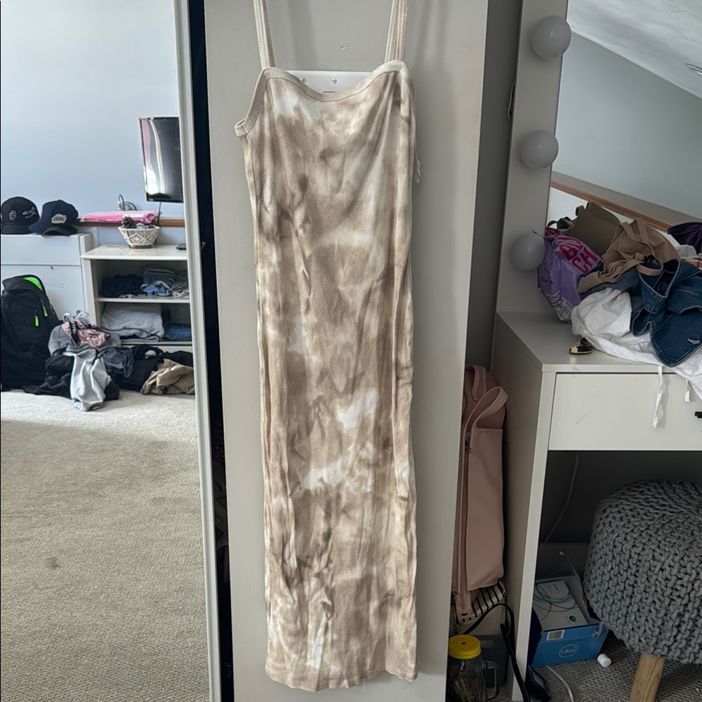 Elegant Cream and Brown Tie-Dye Dress